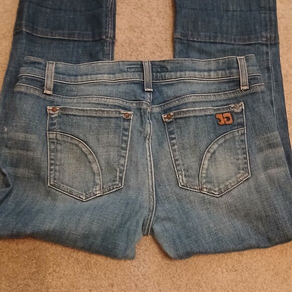 Joe's Socialite Kicker Capri Jeans - Picture 3 of 7